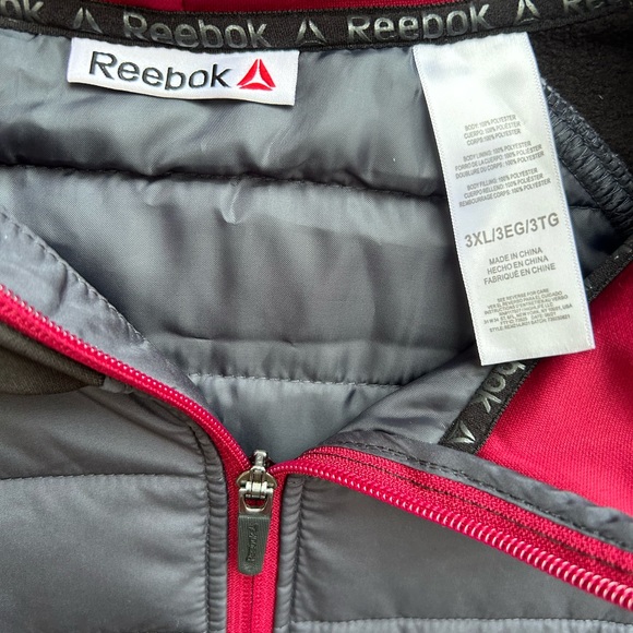 NWT Reebok Men’s Long Sleeve Full Zip Puffer Jacket Black/Gray/Red. Size 3XL - Picture 4 of 4